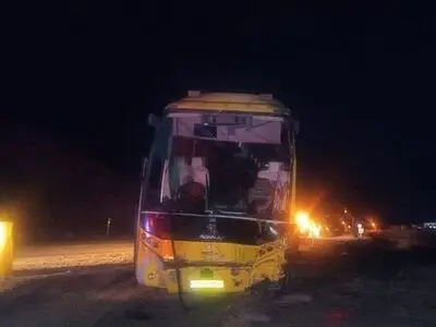جزئیات حادثه برخورد مینی بوس حامل کارگران اتباع با اتوبوس