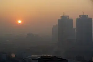 توفان گردوخاک اصفهان را فرامی‌گیرد