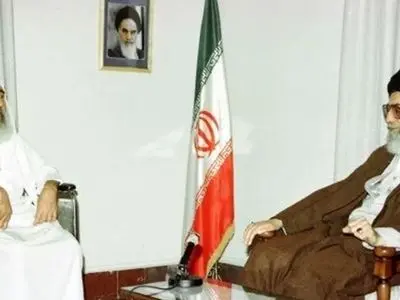 موج 93 عملیات وعده صادق 4.. القسام تصویری از رهبر شهید در کنار شیخ یاسین منتشر کرد