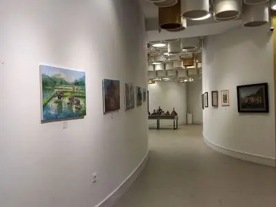 نمایشگاه «رشت، شهر باران و خاطره» برگزار شد