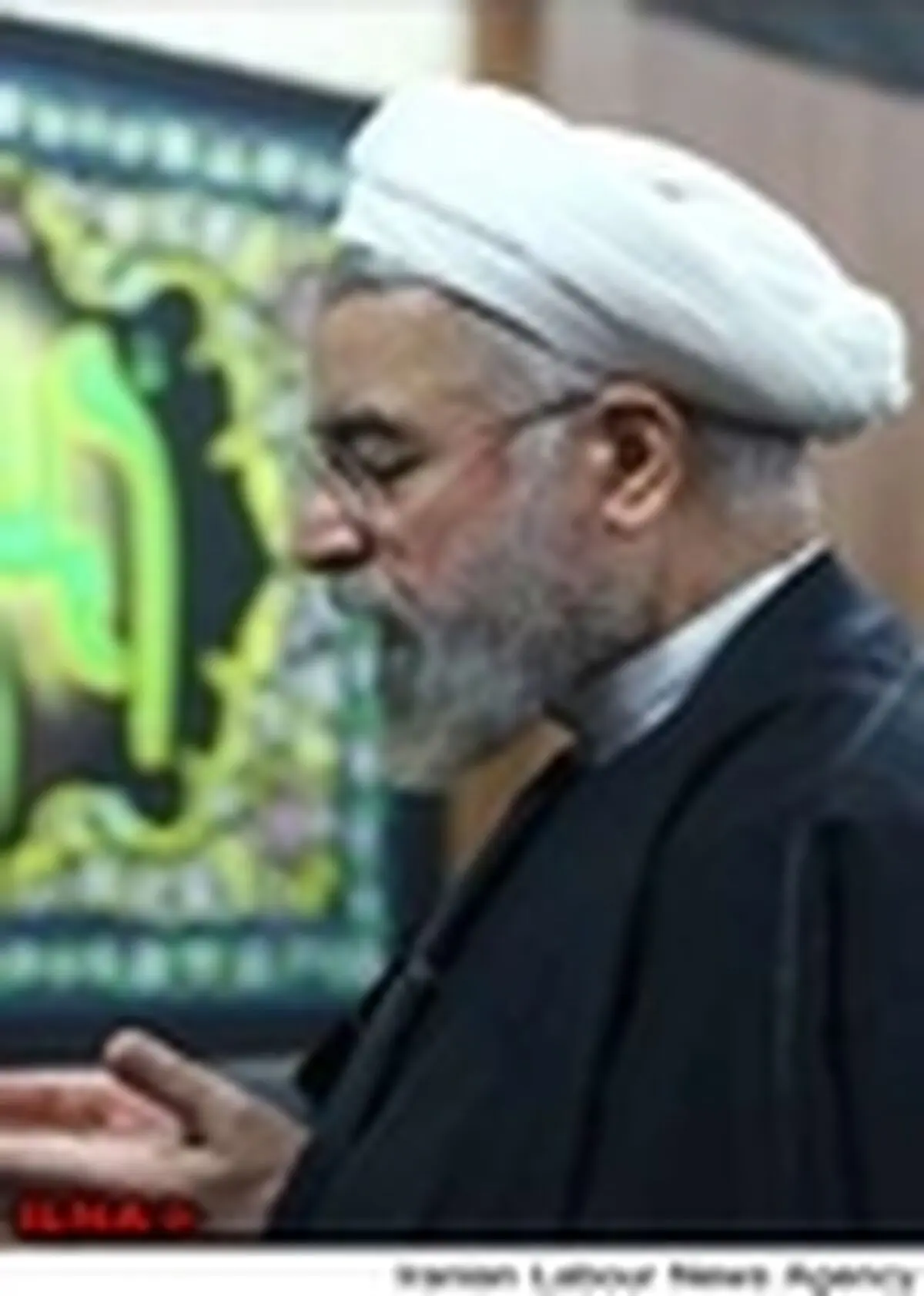 نماز جماعت ظهر و عصر توسط روحانی در ناوشکن جماران اقامه شد