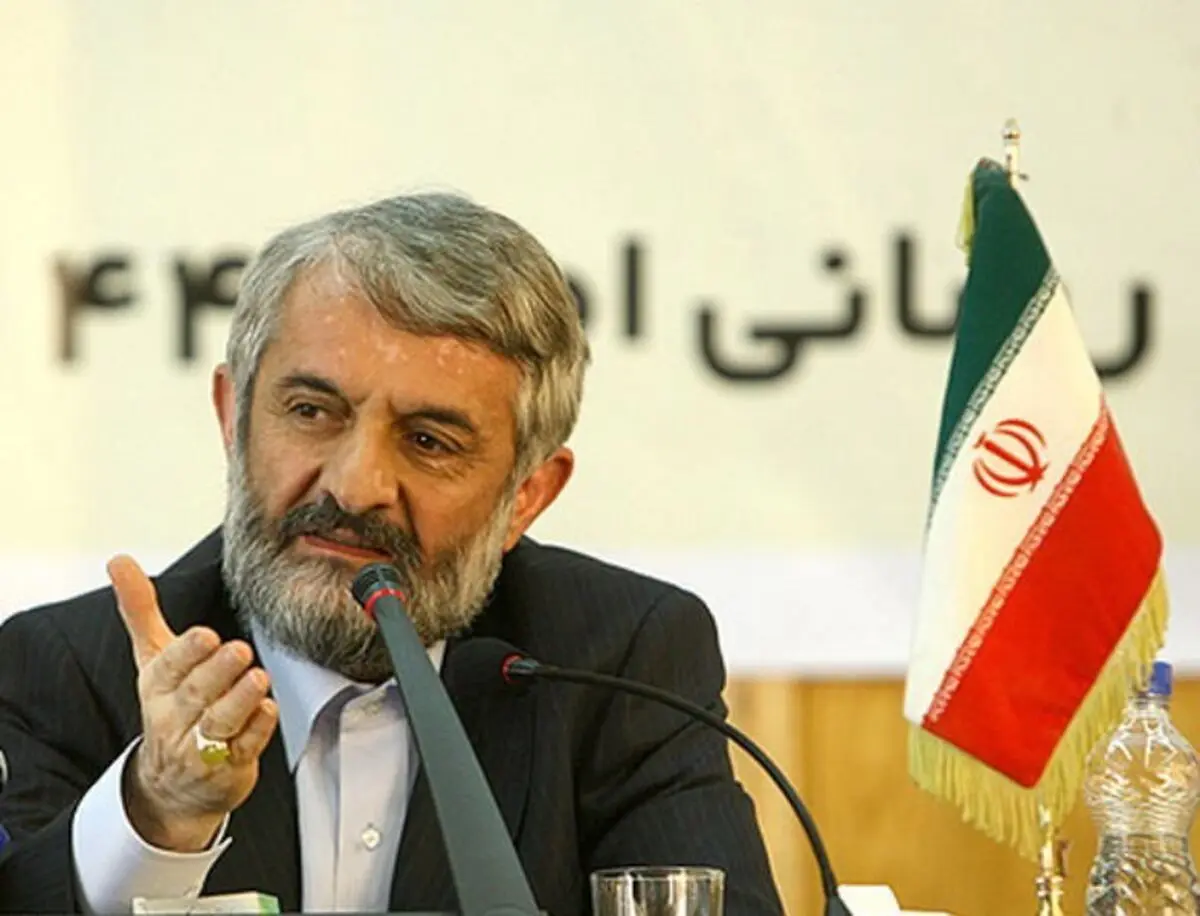 روزی ۱۵۰۰ میلیارد تومان طلا در بورس کالا انبار می‌شود/ نفت را جایگزین طلا کنیم