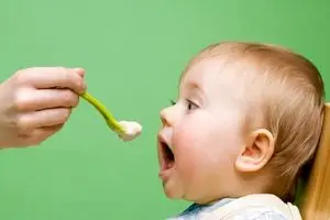 بهترین غذاها برای وزن‌گیری نوزاد