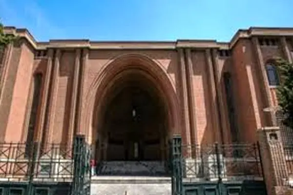 انتقال اشیا و آثار تاریخی موزه‌ها به مخازن امن