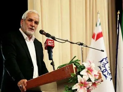 هر نخ سیگار از دست جوانی گرفته شود بزرگ‌ترین مرگ بر آمریکا است