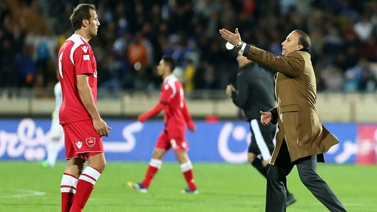 مدافع جنجالی سابق پرسپولیس به دنبال حضور در تیم نفت تهران (عکس)