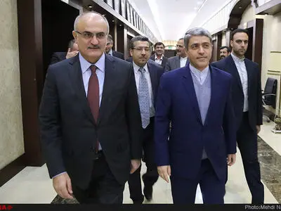 دیدار طیب‌نیا با وزیر اقتصاد لبنان