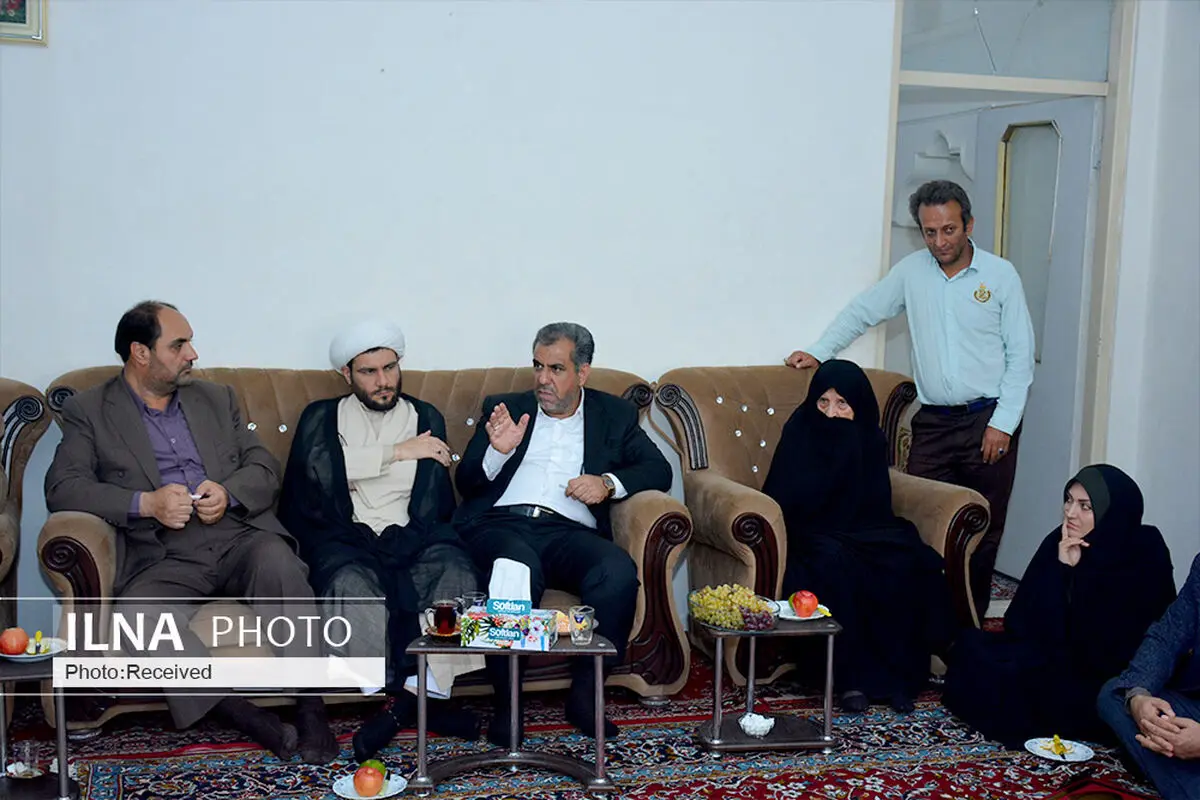 نباید آبروی افراد به خاطر منافع سیاسی ریخته شود