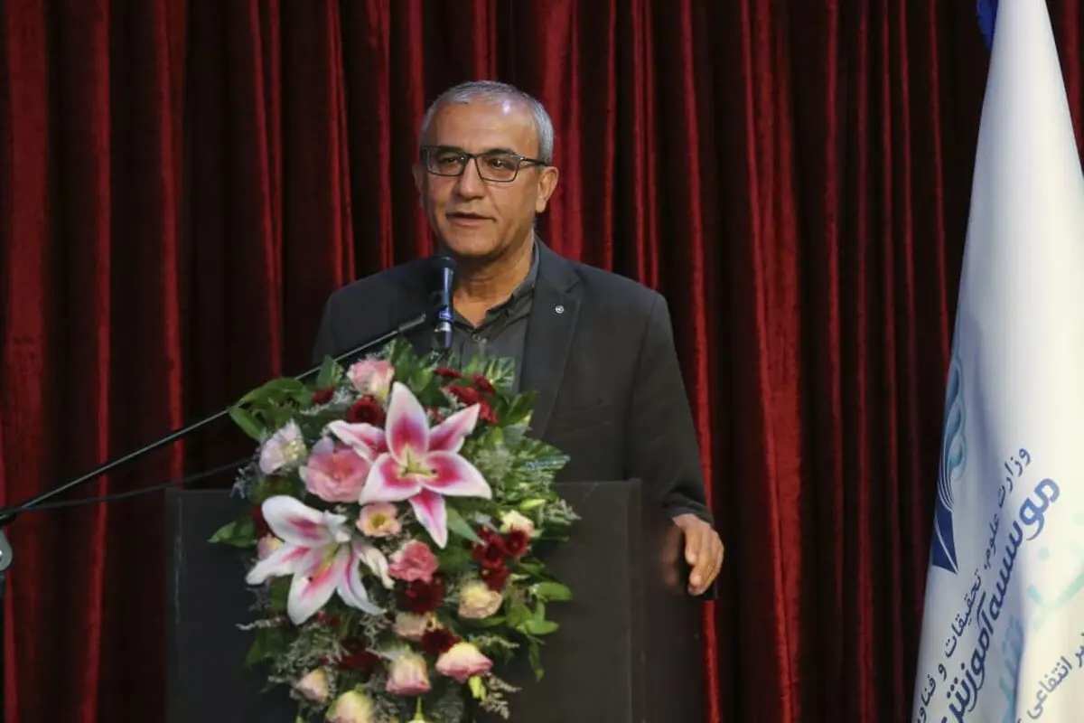  موسسه آموزش عالی زند شیراز اول کشور شد
