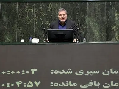 بودجه باید با محوریت سفره مردم بسته شود/ نقش مفسدان اقتصادی را برای مردم روشن کنیم