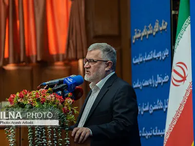 ظرفیت نیروگاه‌های خورشیدی تهران با رشد ۲۰ برابری به ۴۰۰ مگاوات رسید
