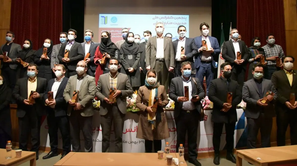 کسب نشان برنزین C3 توسط شرکت نفت ایرانول 
