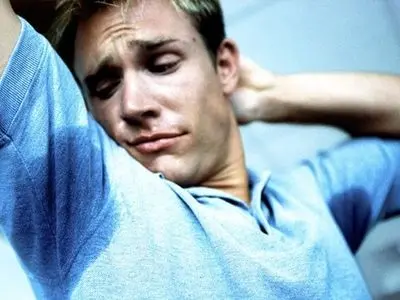 با این 7 راهکار شگفت انگیز در تابستان دیگر عرق نریزید