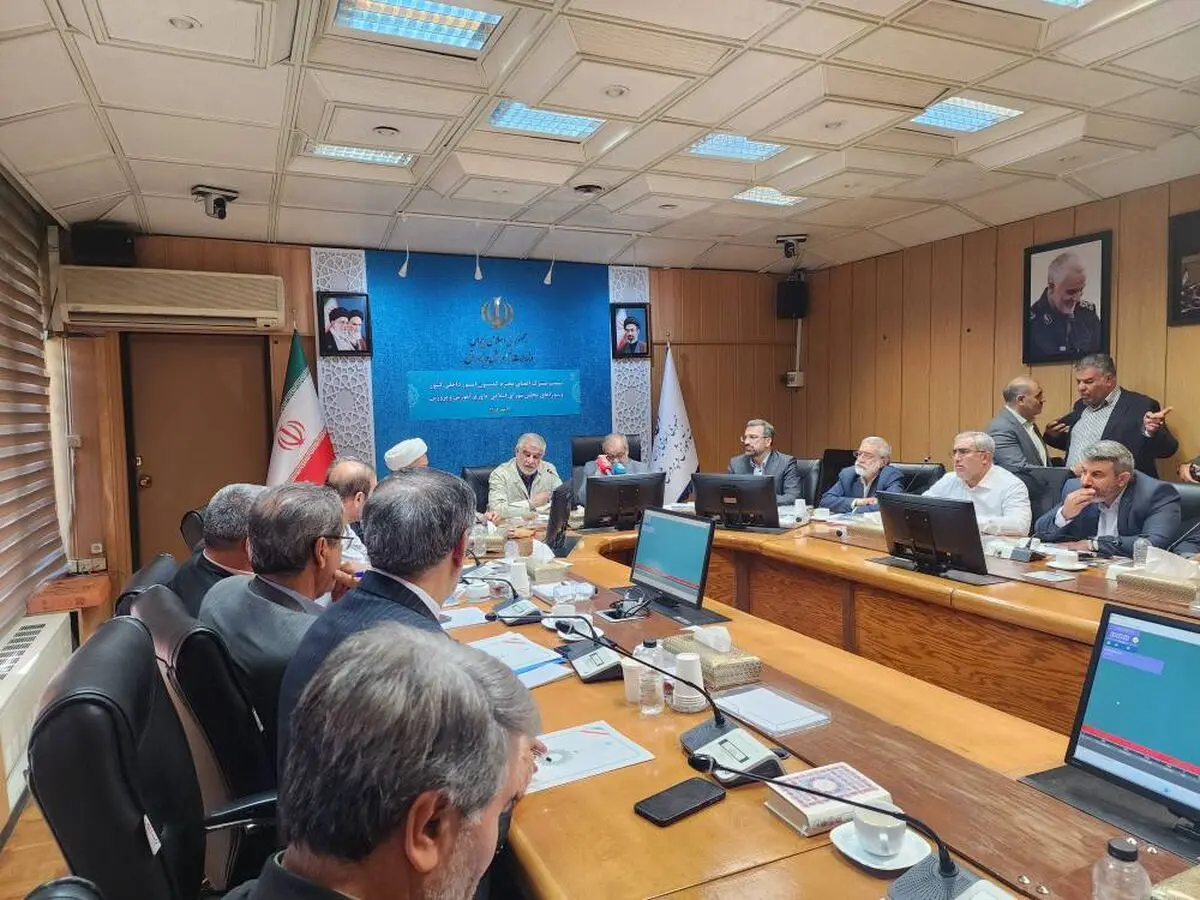 نشست مشترک کمیسیون امور داخلی کشور و وزیر آموزش و پرورش برگزار شد