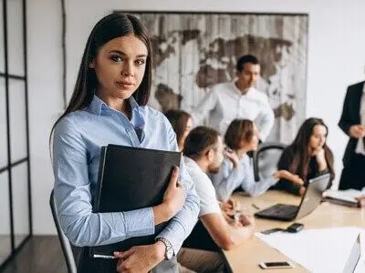 آشنایی با مشاور مهاجرتی و وکیل مهاجرت کانادا
