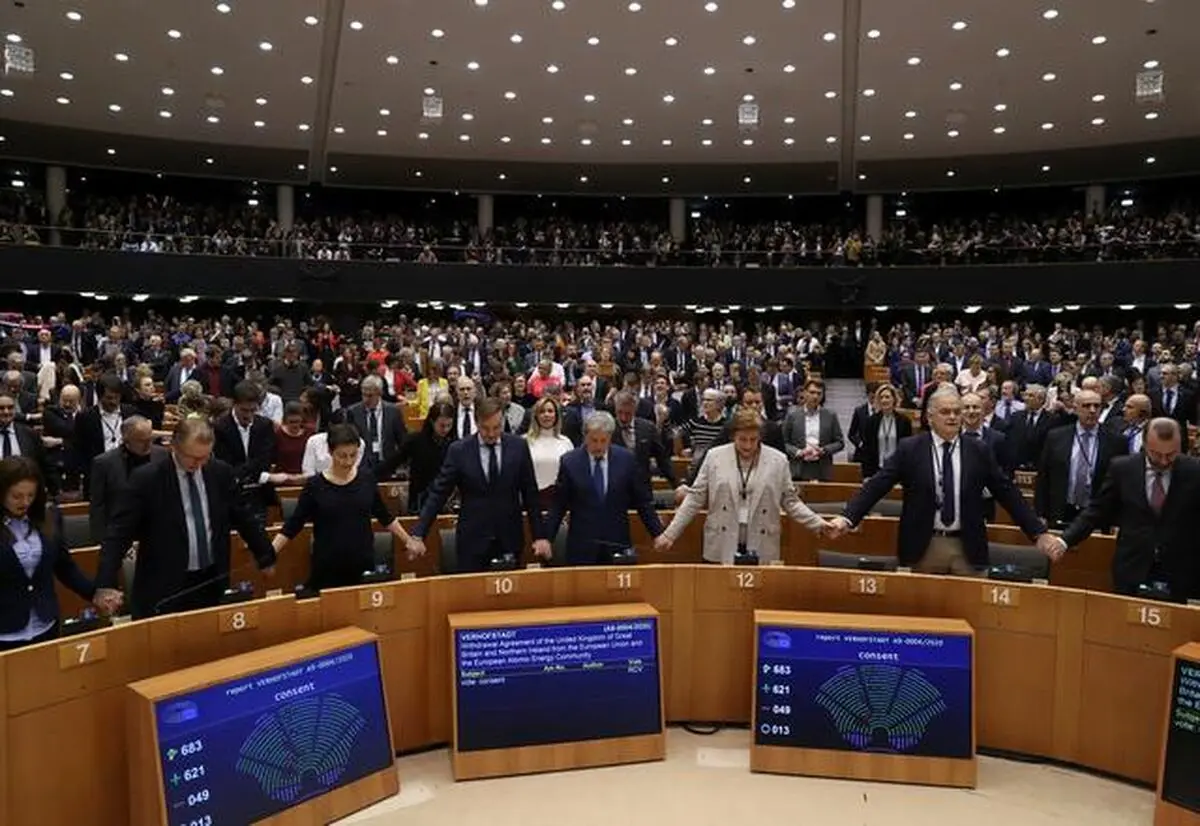 Tears and cheers as EU lawmakers give final nod to Brexit