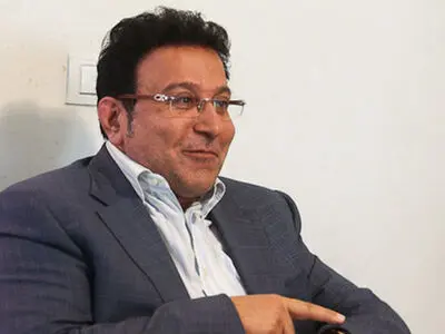 حسین هدایتی از مزایده چهارم کنار کشید/ پرسپولیس دیگر «عابر بانک» ندارد