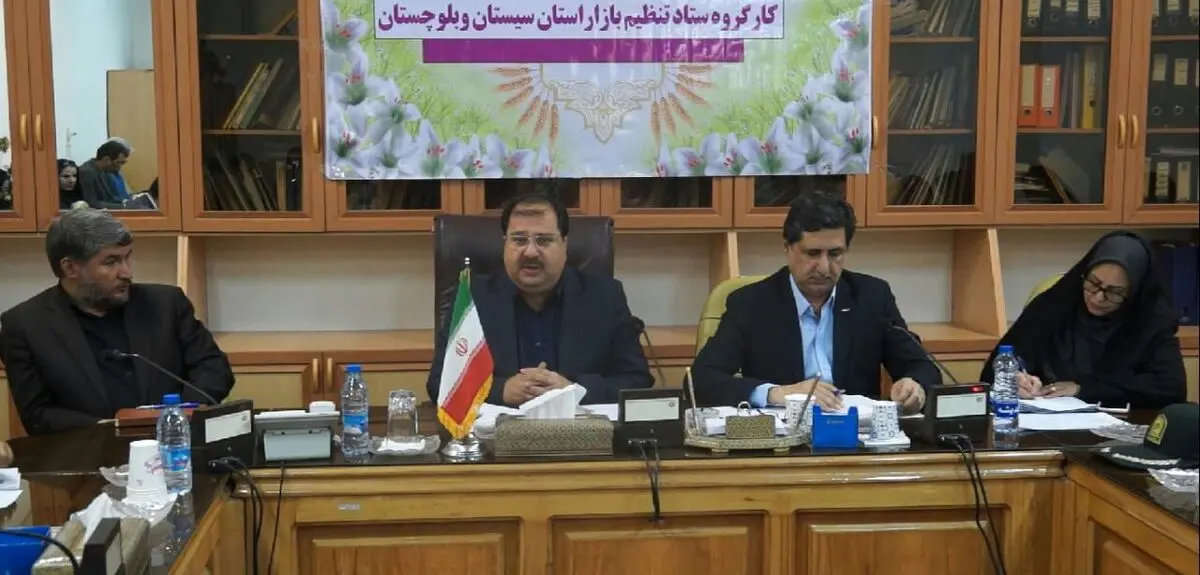 کارت سوخت کامیون‌های بدون فعالیت باطل می‌شود/ خروج کالاهای اساسی از مرزها ممنوع است