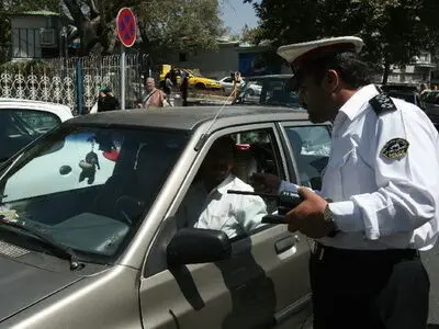 نصب پلاک «اعزام به تعمیرگاه»برای خودروهای دودزا/هشدار پلیس به خودروهای آلاینده در فصل سرما


