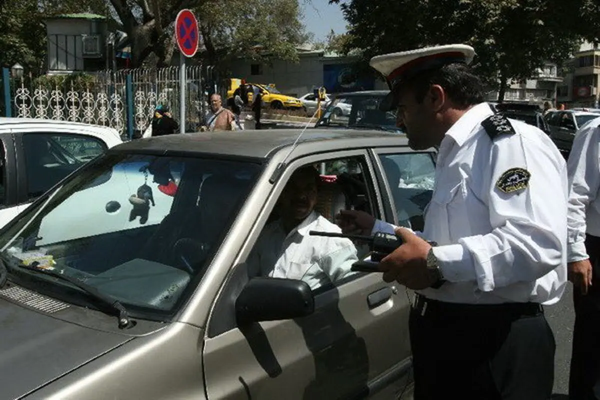 نصب پلاک «اعزام به تعمیرگاه»برای خودروهای دودزا/هشدار پلیس به خودروهای آلاینده در فصل سرما


