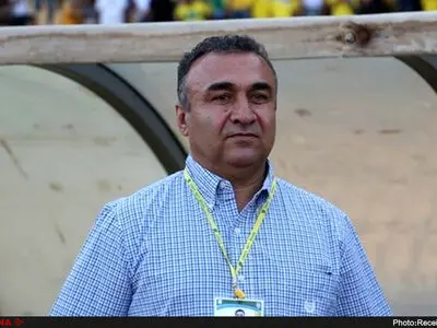 ماندگارترین دیالوگ نادر دست نشان؛ این داور چهارم بود؟ (ویدئو)