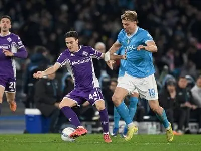 ناپولی 2 - 1 فیورنتینا؛ کونته برد و امیدوار ماند