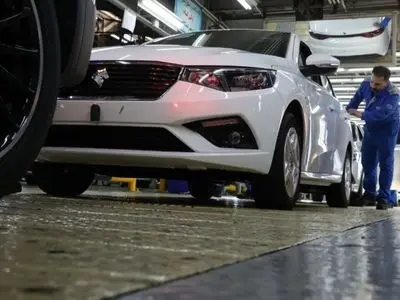 عبور ایران‌خودرو از مجموع تولید سال ۱۴۰۳ یک ماه زودتر از پایان سال