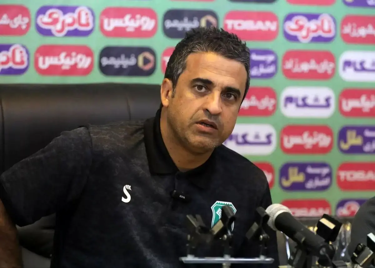 امیدیان: امیدوارم بازی با پرسپولیس را ۱۱ نفره تمام کنیم