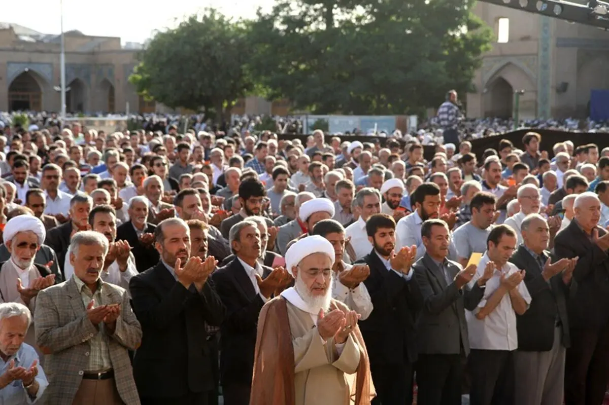 اقامه‌باشکوه نماز عید فطر در سراسرکشور / گزیده خطبه‌های نماز عید فطر در استان‌ها
