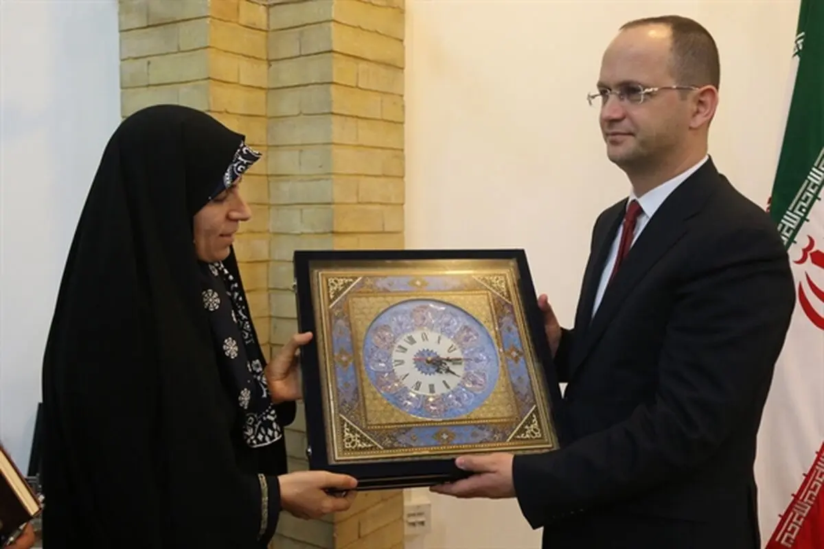 آمادگی ایران برای تسهیل صدور و لغو روادید با آلبانی
