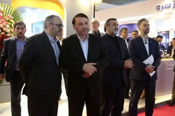 بازدید دکتر ابراهیمی از غرفه شرکت‌های تابعه بانک سپه در نمایشگاه ایران اکسپو 2025