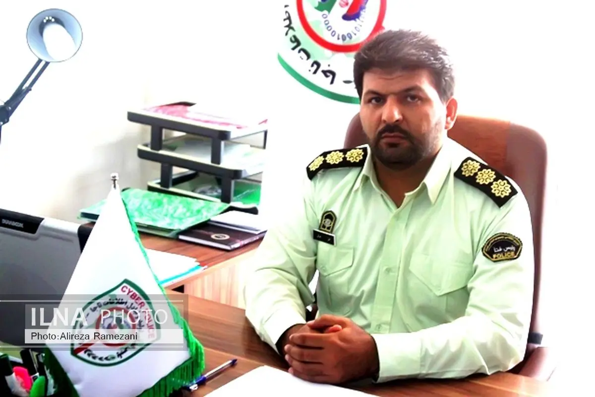 دستگیری فردی که با اسلحه بدلی در واتس آپ تهدید می کرد