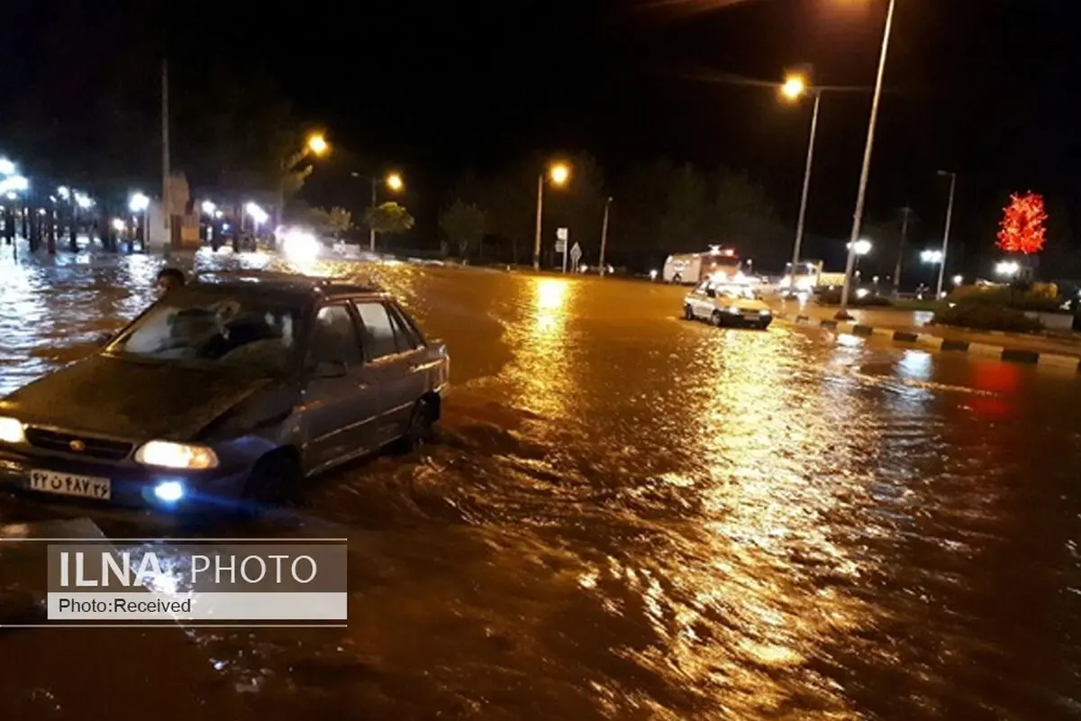 بارش‌ها در غرب و جنوب غرب کشور افزایش می‌یابد/ اختلال در جاده‌های کوهستانی و ایجاد سیلاب در استان‌های غربی