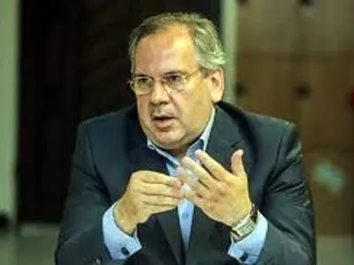 سریع‌القلم: نباید اجازه داد فقرا در ایران وزیر شوند +فیلم