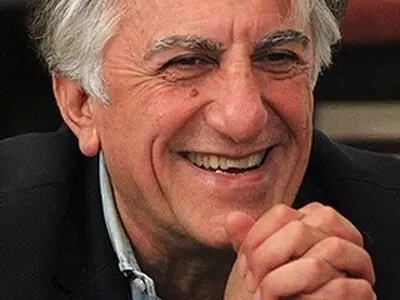 نشست خبری تئاتر مردی برای تمام فصول