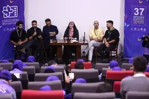 دانش‌آموزان شهید جنگ ۱۲ روزه می‌توانستند مخاطبان این جشنواره باشند!/ انرژی بچه ها در جشنواره مرا به وجد آورد