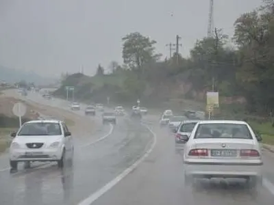لزندگی جاده‌های استان مرکزی در پی نخستین بارندگی‌ها