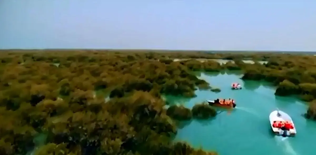 روستایی که با قایق به دل جهان رفت + فیلم