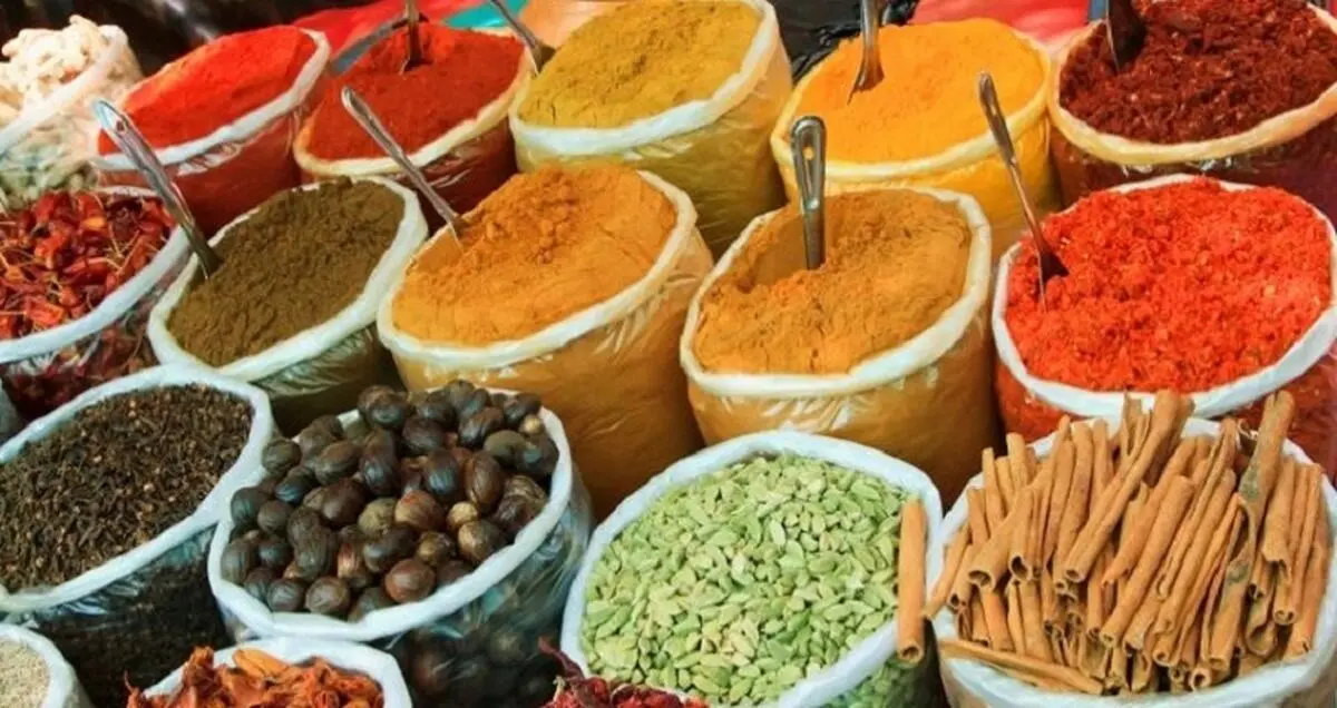 کشف ۴۰۰ میلیون تومان داروی گیاهی تقلبی از یک منزل مسکونی