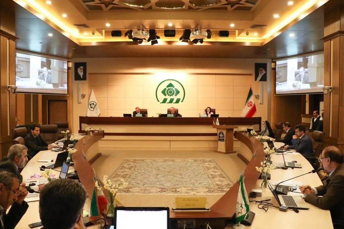 بررسی لایحه عوارض صدور پروانه ساختمانی باغات 