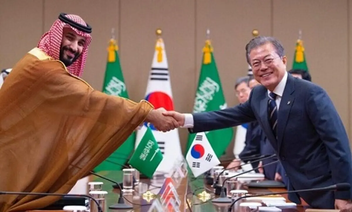 South Korea’s Moon touts K-pop, arms on Middle East tour