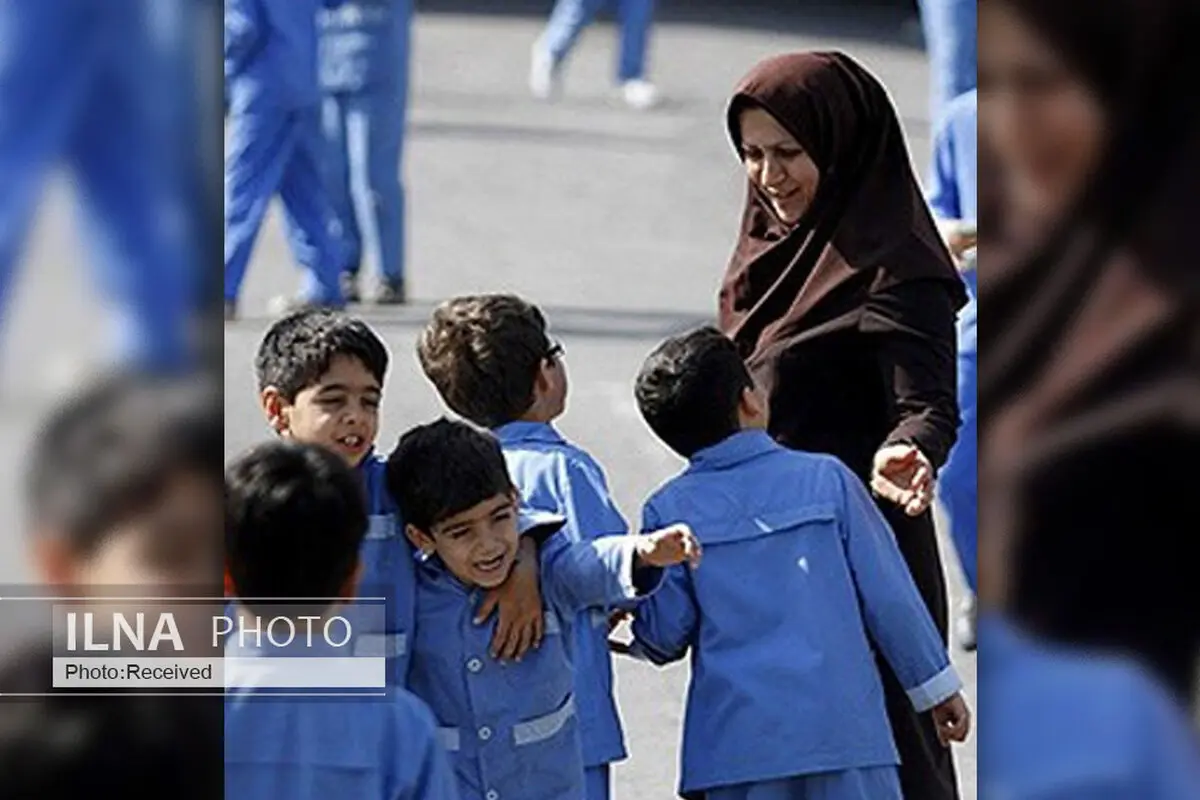 مجلس همسان‌سازی معلمان و اجرای طرح رتبه‌بندی را دنبال می‌کند/ دریافتی برخی معلمان بخش خصوصی کرایه تاکسی آنها هم نمی‌شود