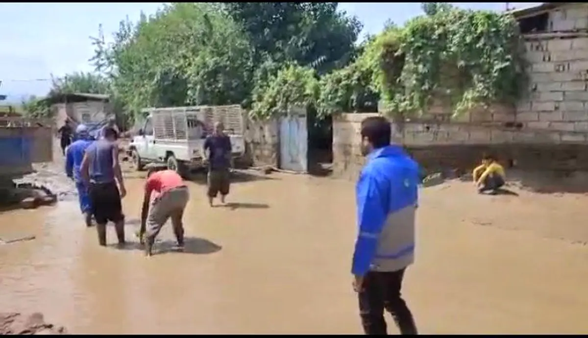 آبگرفتگی و خسارت سیل به ۱۵۰ خانه در روستای قورچای آزادشهر