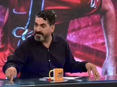 گزارشگر صداوسیما: فوتبال مجانی نگاه می‌کنند غر هم می‌زنند + فیلم
