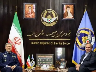 دیدار معاون وزیر راه و شهرسازی با فرمانده نیروی هوایی ارتش