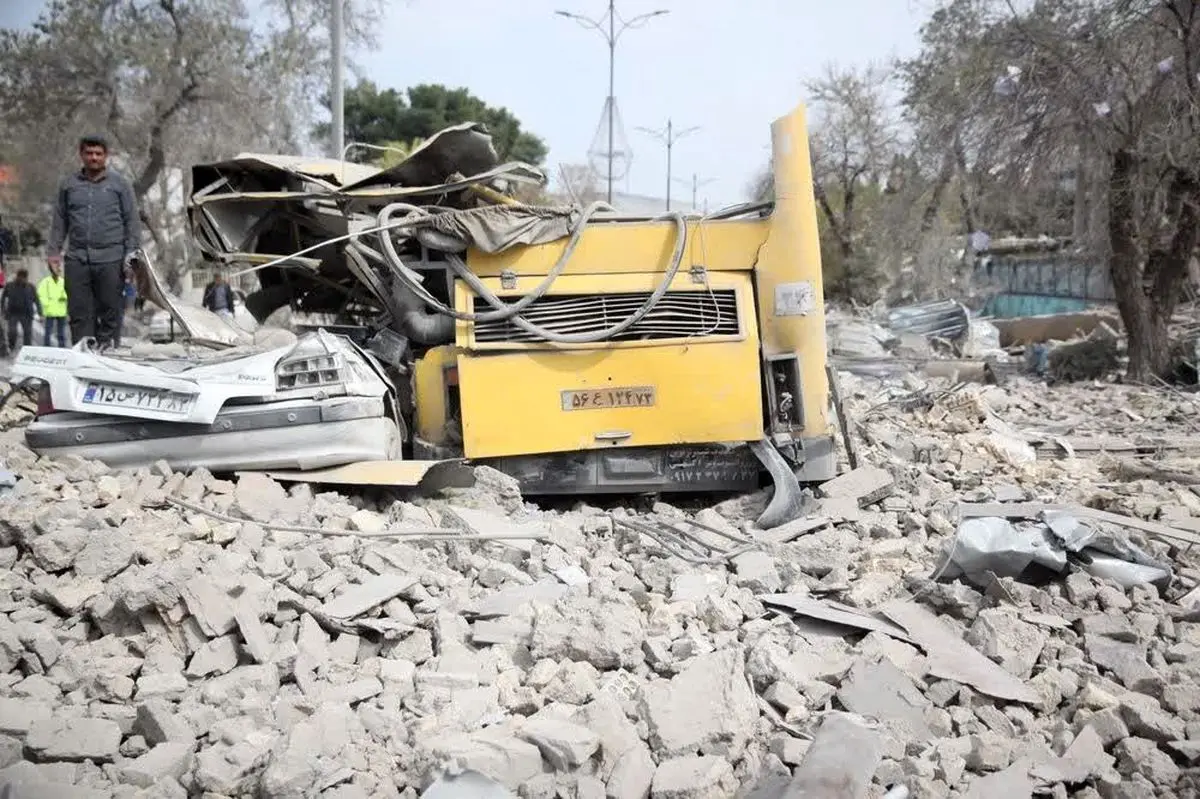 حمله موشکی به خیابانی در شیراز/ چند شهروند شهید و زخمی شدند