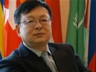 ظریف سخت کار کرد تا منافع ایران را در مذاکرات برجام به صورت عالی حفظ کند/ چین از توافق هسته‌ای حمایت می‌کند