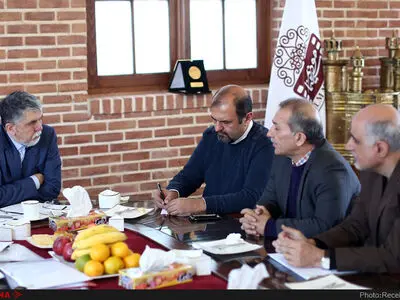 در دیدار وزیر ارشاد با سینماگران چه گذشت/ گلایه از نبود امنیت شغلی و سالن سینما