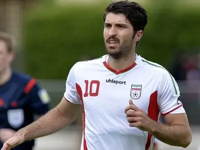 انصاری فرد: به غیر از ۳ امتیاز به چیز دیگری فکر نمی‌کنیم/ تیم ملی به هیچ بازیکنی وابسته نیست
