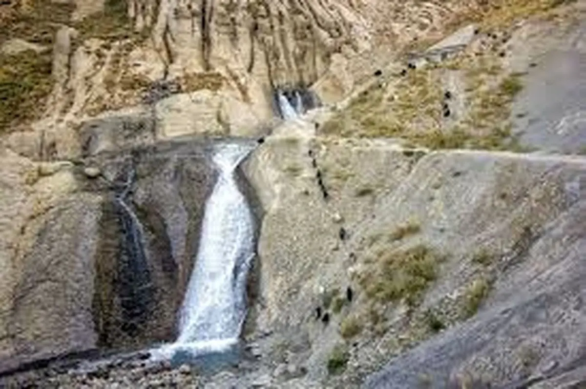 چشمه کوهرنگ در مرز خشکی کامل/آبدهی چشمه به پایین ترین سطح خود رسید
